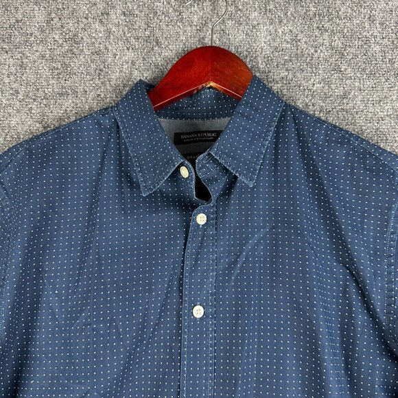 Banana Republic Shirt Mens Medium Grant Fit Custom Wash Blue White Polka Dot - Picture 4 of 8